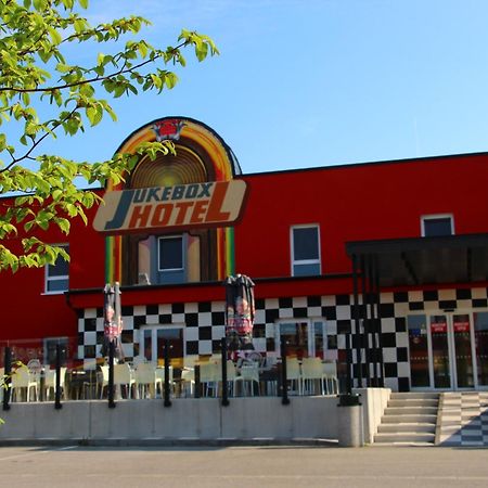 Jukebox Hotel Znojmo Exterior photo