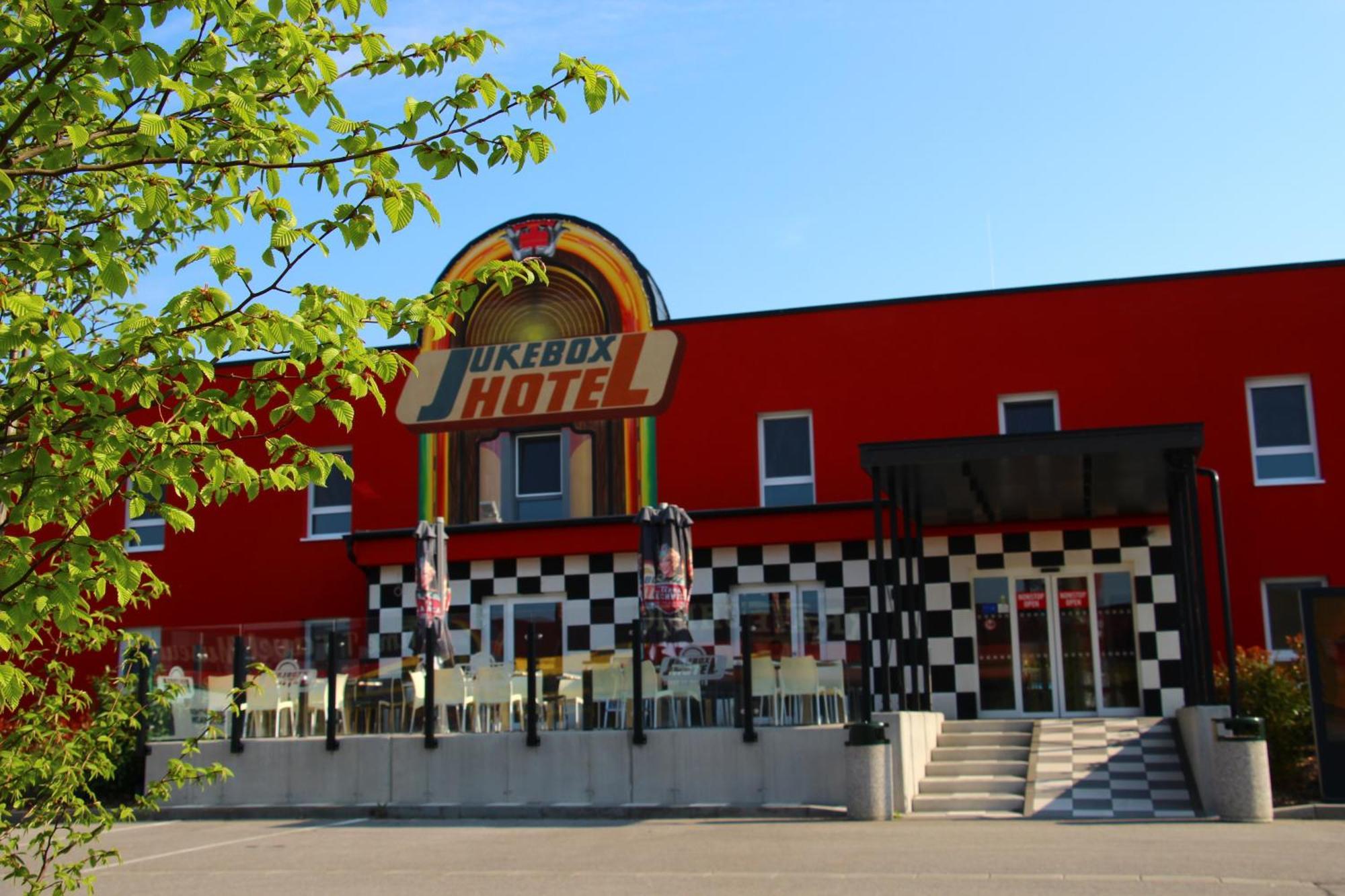 Jukebox Hotel Znojmo Exterior photo